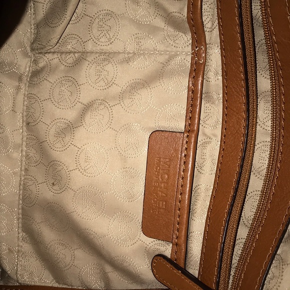 Michael Kors Hobo Bag - Picture 4 of 4